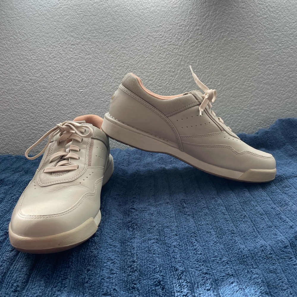 Men’s Rockport Prowalker Lace-Up Sneakers sz. 9